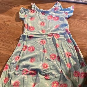 Spring dress. Blue with pink flowers size 5-6